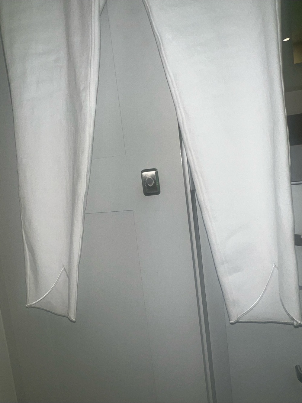 Womens White Flattering Stretch Pants - BRAND NEW WITH TAGS - Picture 4 of 8